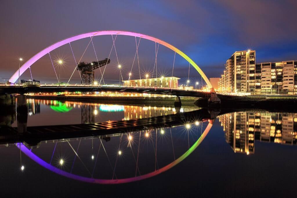 Fabulous Location, One Bedroom West End Flat, Just Off Byres Rd, Close To Sec & Hydro Glasgow Kültér fotó
